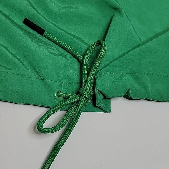 NEW DVF TRAVEL PACKABLE GORGEOUS GREEN WINDBREAKER JACKET MEDIUM M LARGE L NWT - Picture 8 of 10